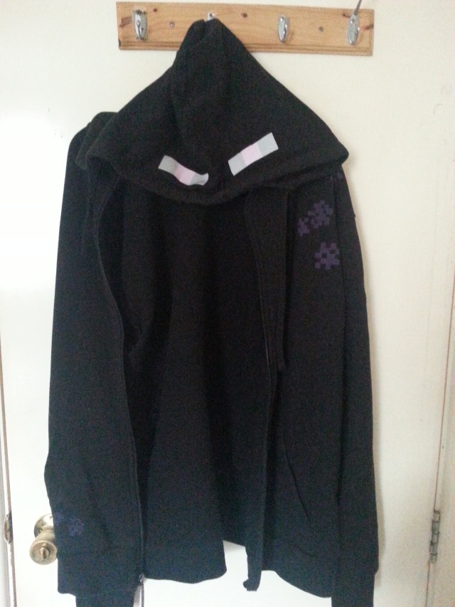 Enderman hoodie (J!NX giveaway, 2016) - My first pick of the two hoodies, and I love it to bits, especially the Enderman eyes on the hood! This wasn't in stock at the time of winning, but the nice lady at J!NX said that it would be OK for the shipment to be delayed until it arrived. The wait wasn't all that long, and it was worth it to get this sweet design :D